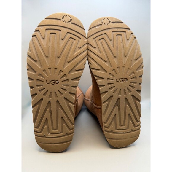 UGG Classic Short II Boot Womens 1016223 Chestnut Size 9 US - Picture 8 of 8